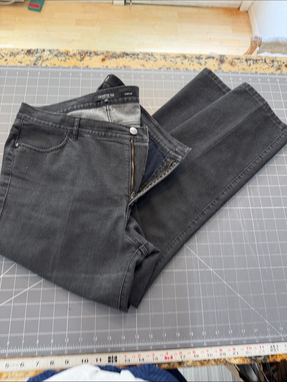 Lafayette 148 Women Slim Straight Black Jeans Thompson